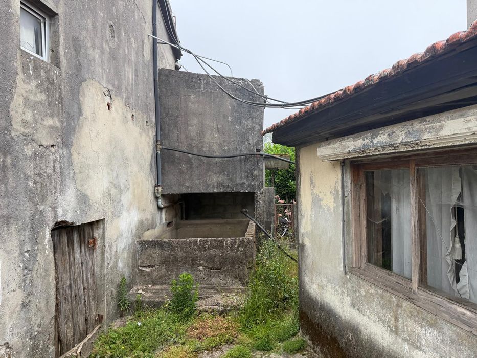 Moradia com terreno obras