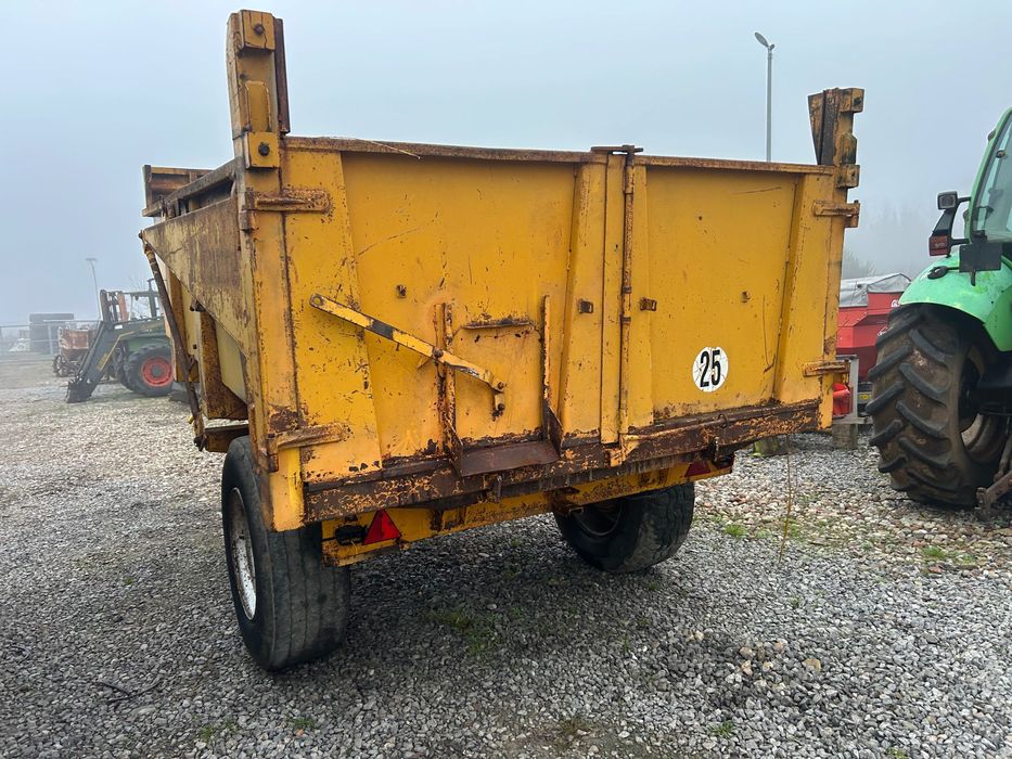 Przyczepa wywrotka skorupowa 8-10 ton