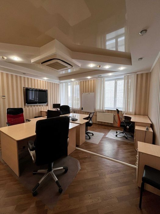 Оренда офісу 300 м² у центрі Житомира | без комісії