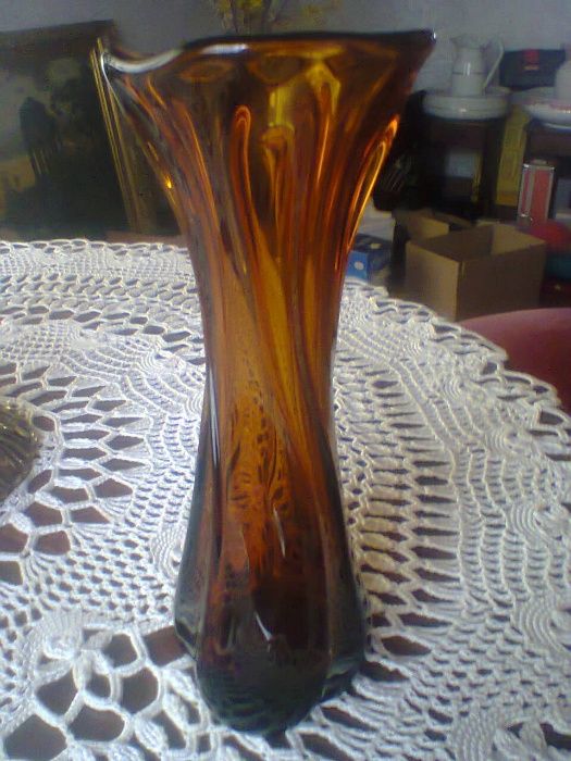 Wazon bursztynowy PRL