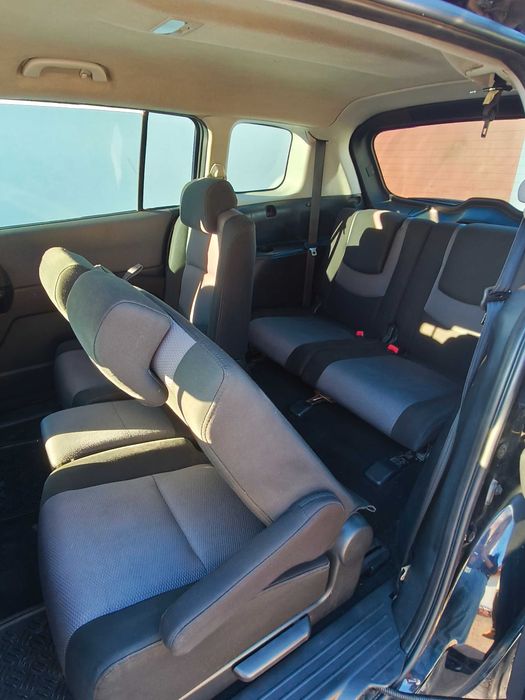 Carro Mazda 5 7 lugares