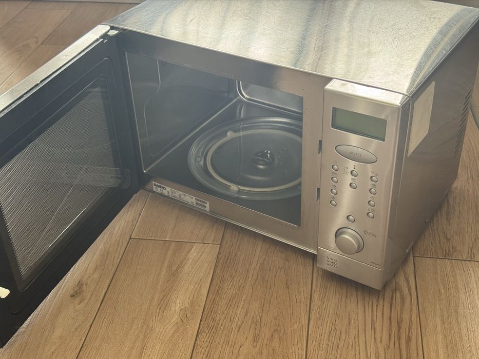 Microondas & Grelhador Bom Estado