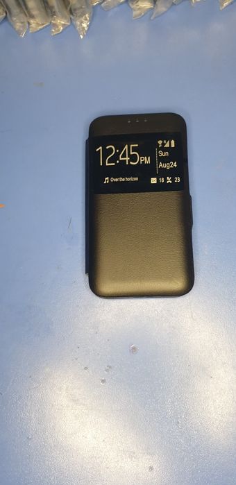Продам чохол на iPhone 12 / 2шт.   5.4 дюйма