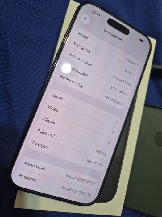 Iphone 15 pro etui idealny