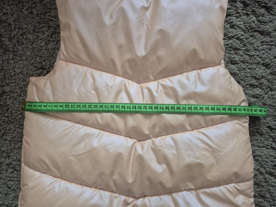 Жилетка на дівчинку