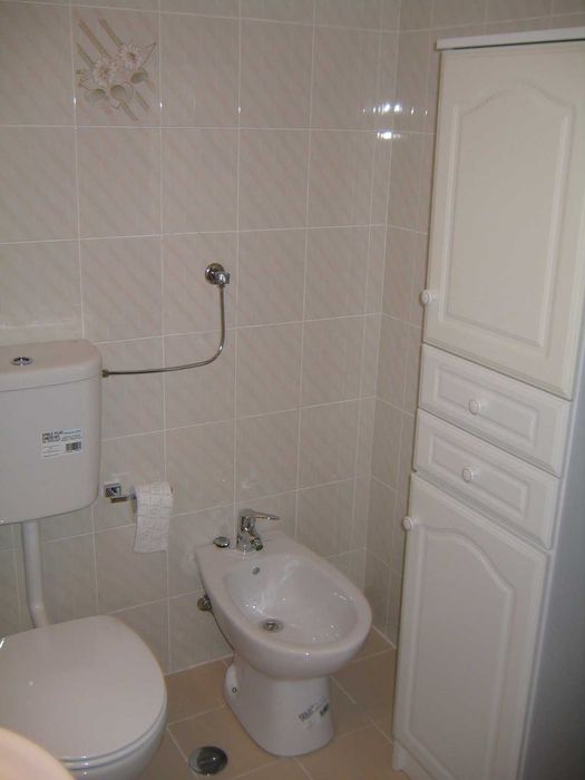 Quarto com despesas incluídas-Perto do TagusPark, faculdades,despesas incluídas.
