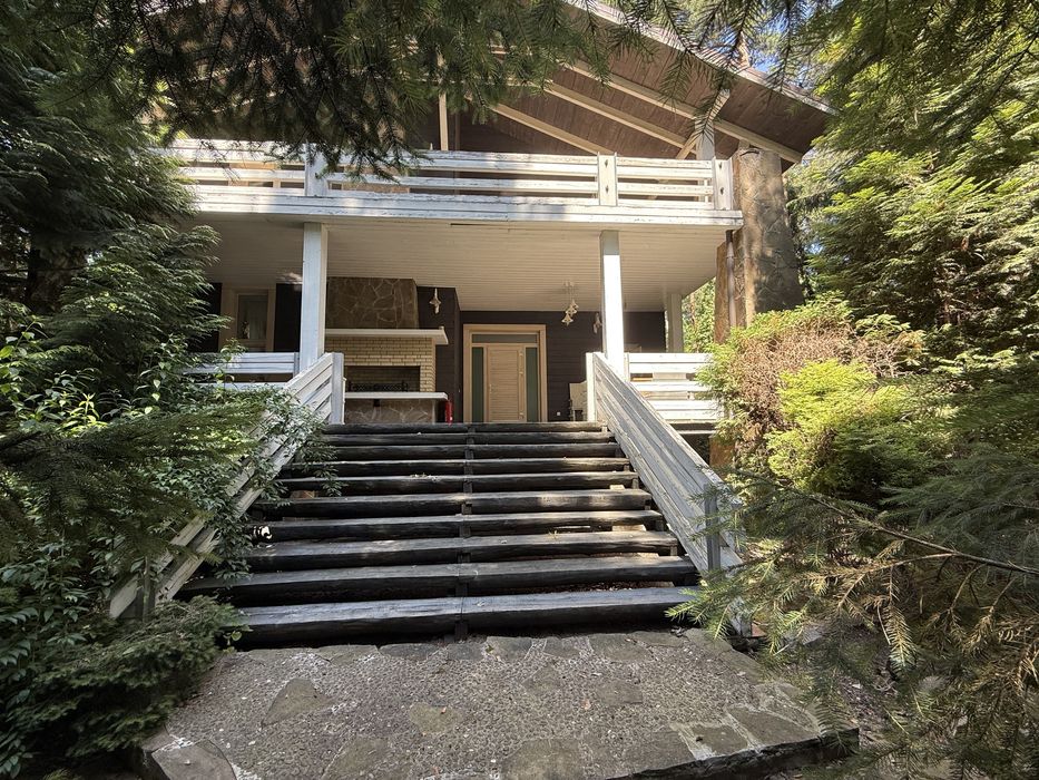 Дом 300 кв.м, Романков, Закрытый КГ, Бассейн