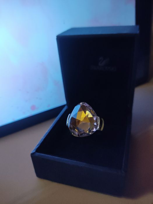 Каблучка від Swarovski