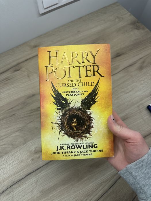 Книга Harry Potter and the Cursed Child