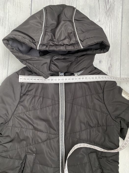 Демисезонна куртка на 3-4 роки ( зріст 104-110 см)