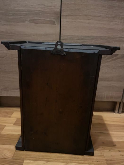 Szafka o charakterze religijnym