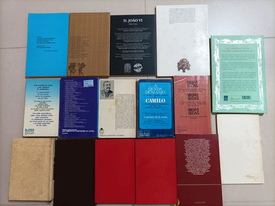 Lote de livros antigos de Autores Portugueses