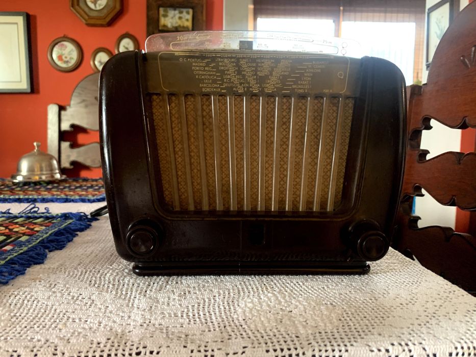 Very Old Radio486914925936650240