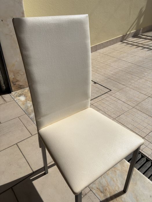 Mesa cozinha e 4 cadeiras 110x70x76