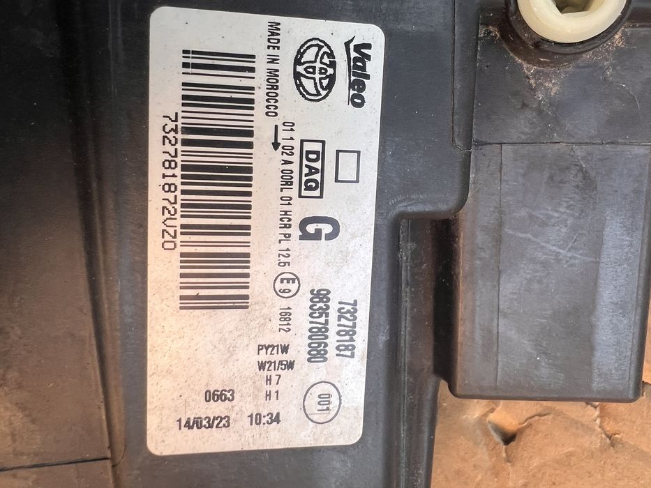 Toyota proace reflektor lampa