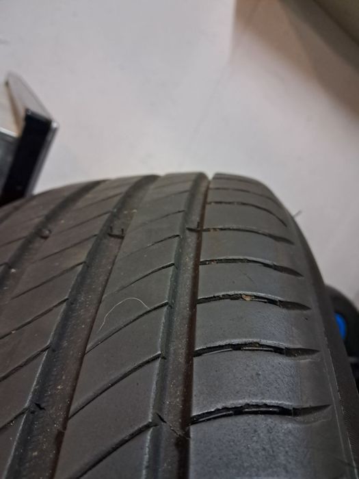 komplet 4 używanych kół aluminiowych z oponami.