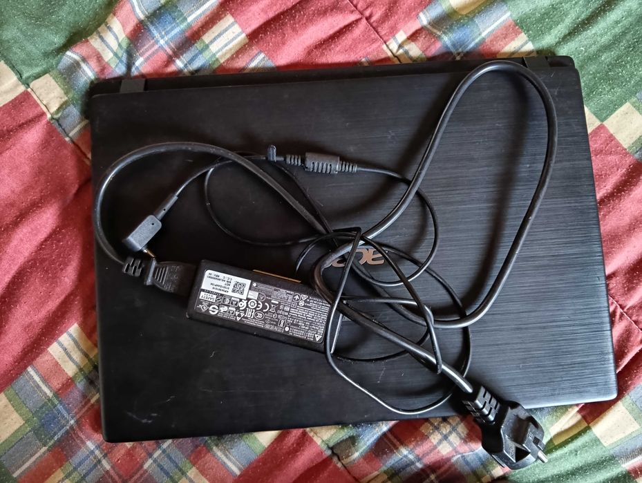 Portátil Acer Aspire 1 - 14" | Intel Celeron | 4GB RAM | 64GB eMMC | Como Novo (Formatado)
