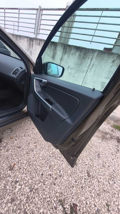 Sprzedam Volvo XC60 D3