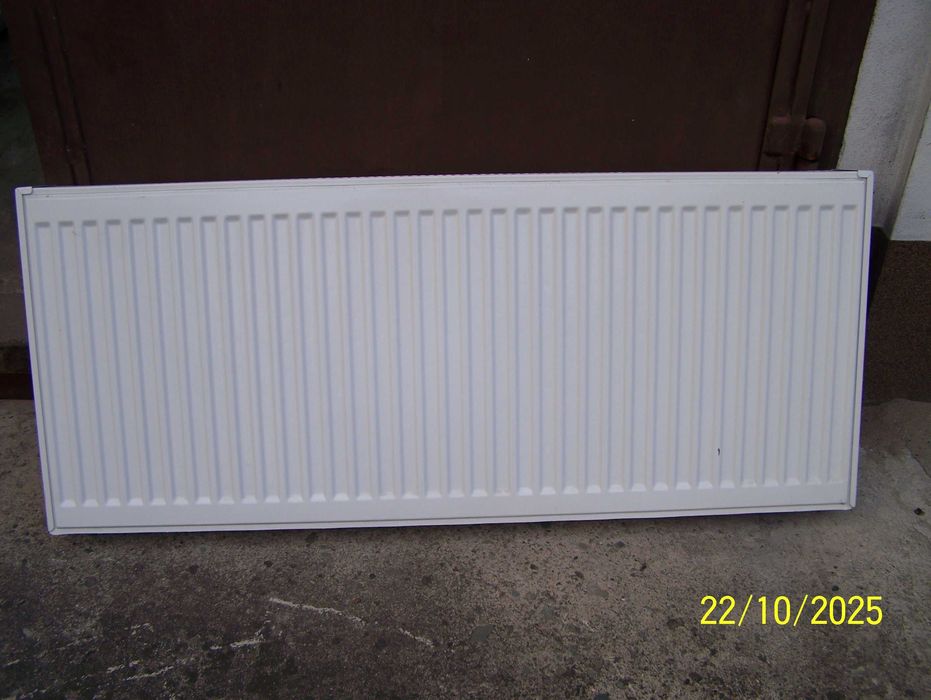 Grzejnik Łazienkowy z grzałką założony nie używany