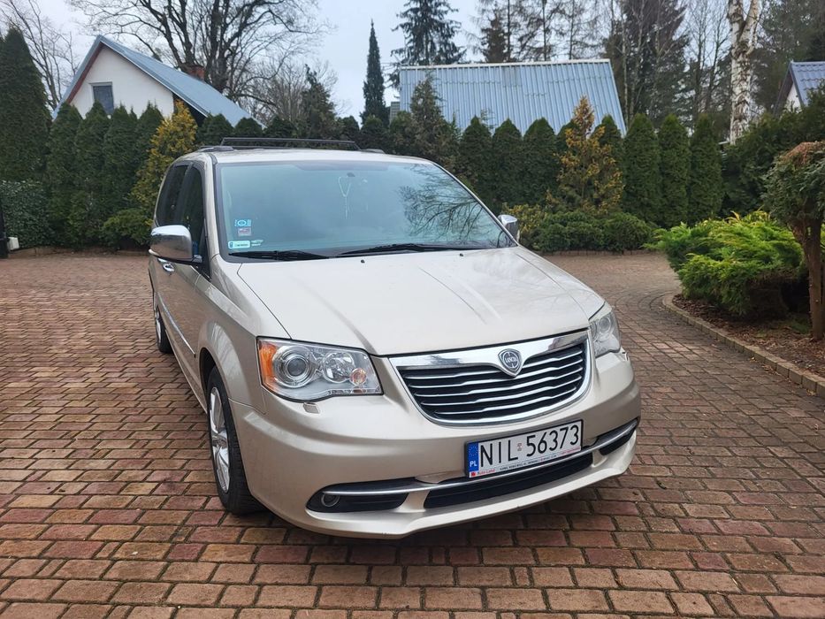 Lancia Voyager