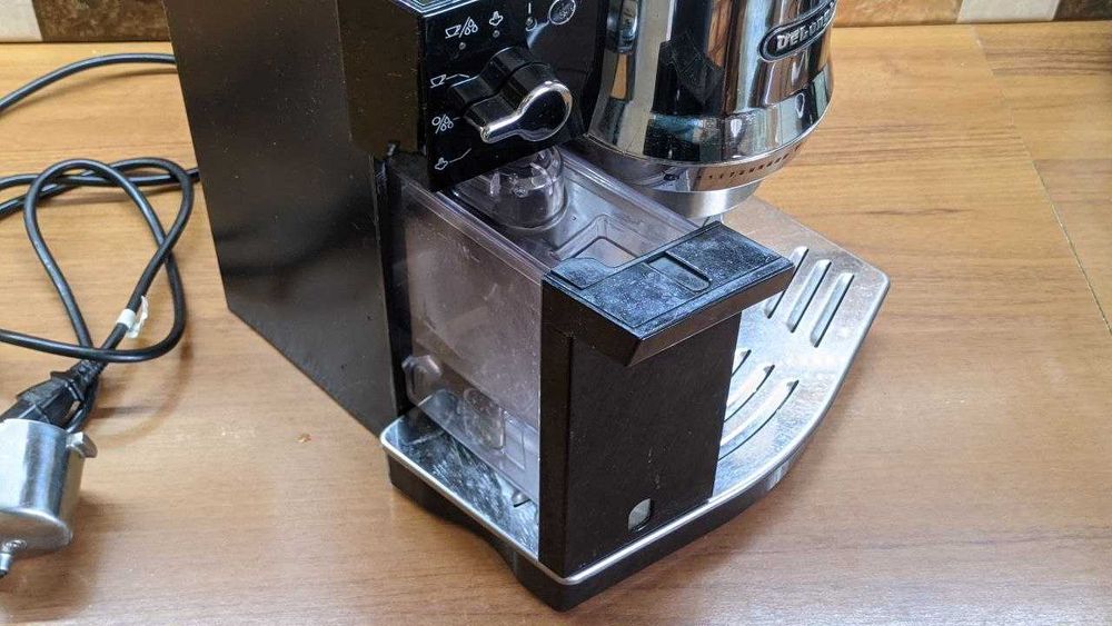 Еспресо кавоварка De'Longhi EC 820