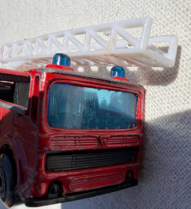 Дитяча пожежна машинка Matchbox Snorkel Fire Engine
