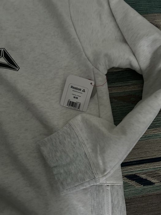 Reebok світшот жіночий