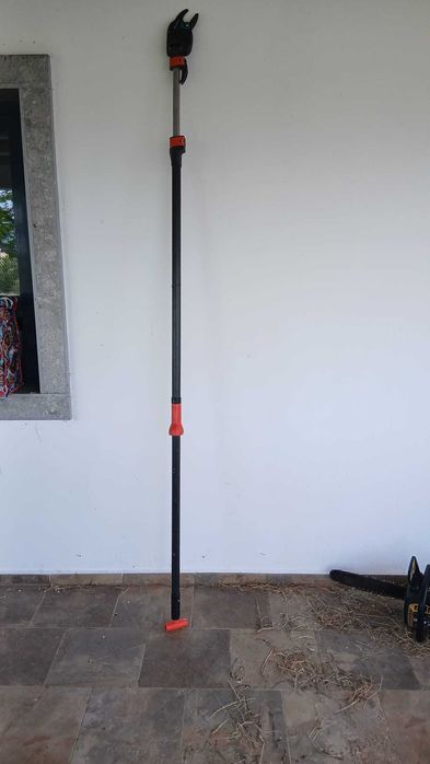 Tesoura de poda telescópica GARDENA para árvores – extensível