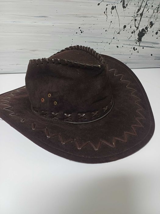 Chapéu de Cowboy preto em camurça