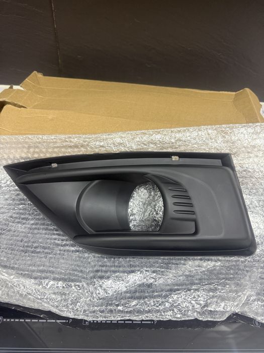Grelha farol de nevoeiro esquerdo para Citroen C4 grand picasso