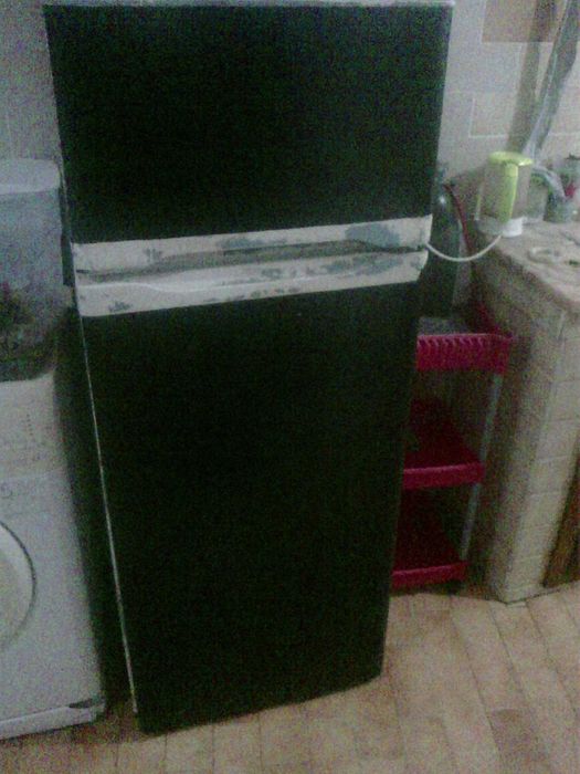 frigorifico preto