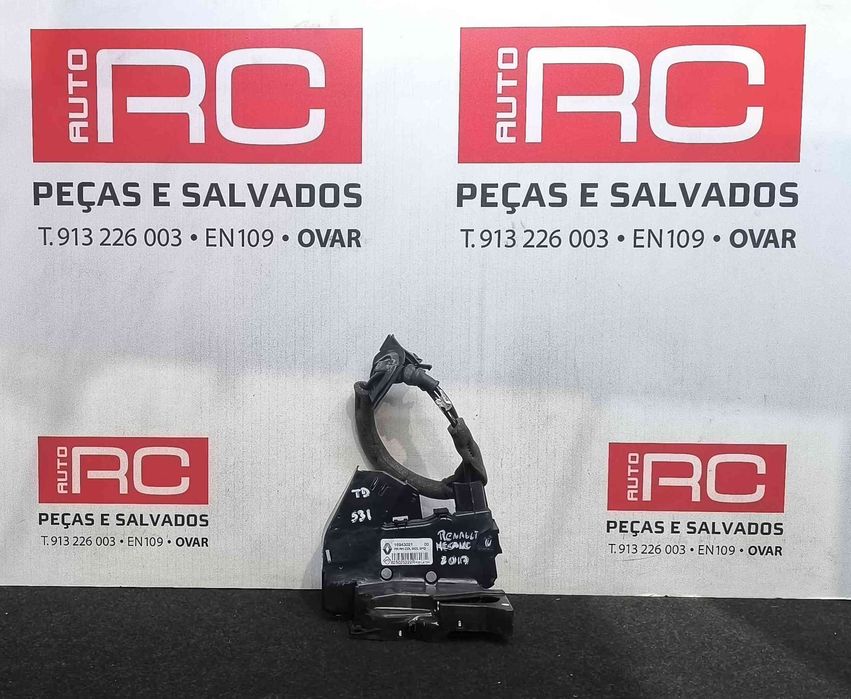 Fechadura / Fecho Porta Trás Direito 825025222R - RENAULT MEGANE IV Hatchback