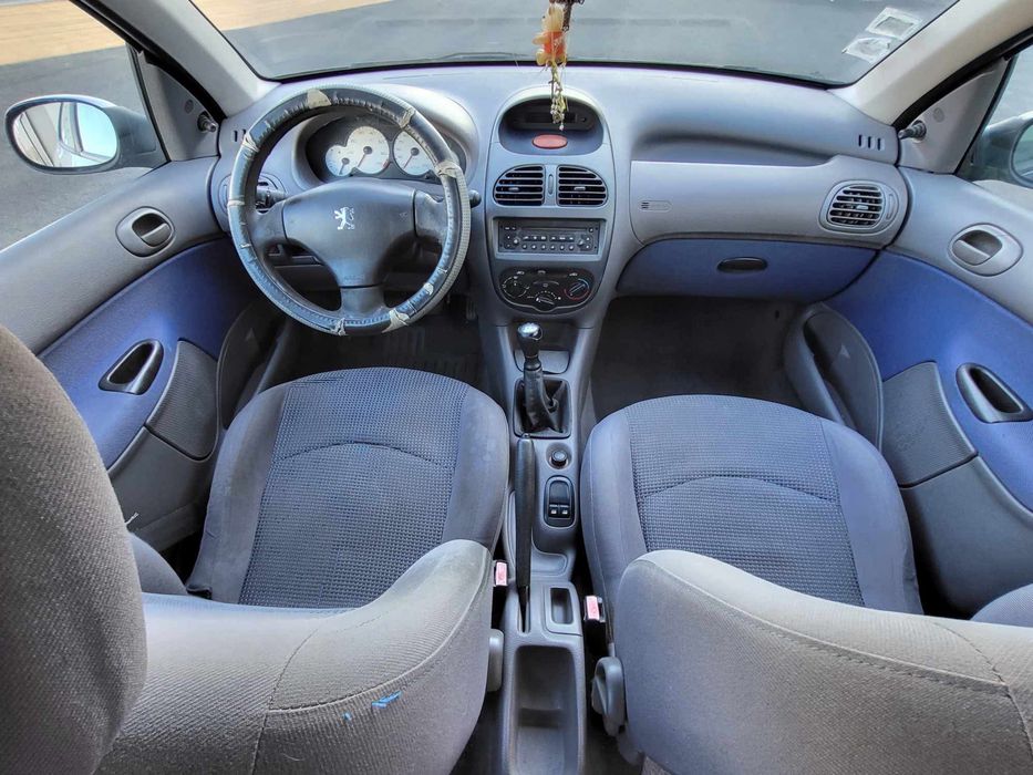Vendo Peugeot 206 de 2002, 1.1 gasolina, 223.000 km. — photo 2