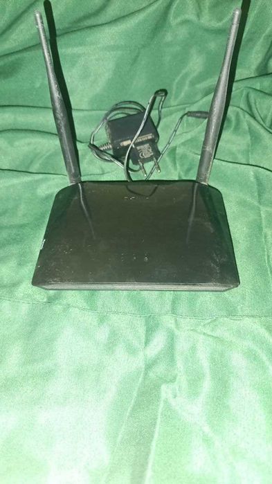 Продается Wi-Fi роутер D-Link DIR-615