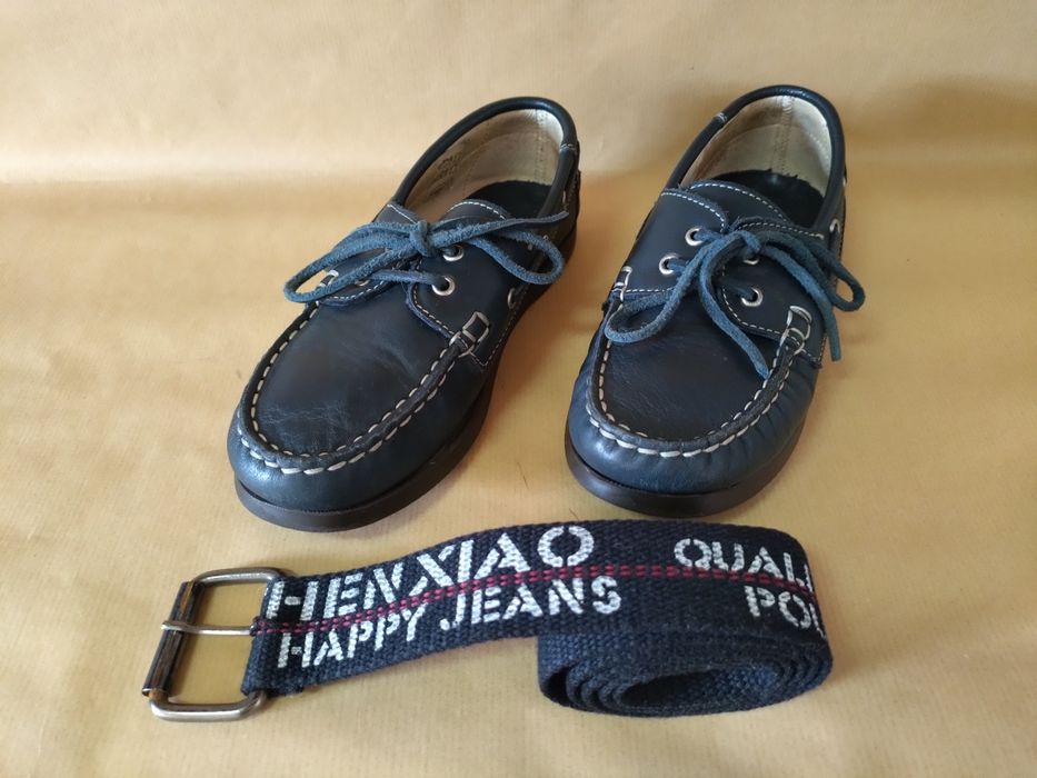 Sapatos tam. 32 oferta de cinto