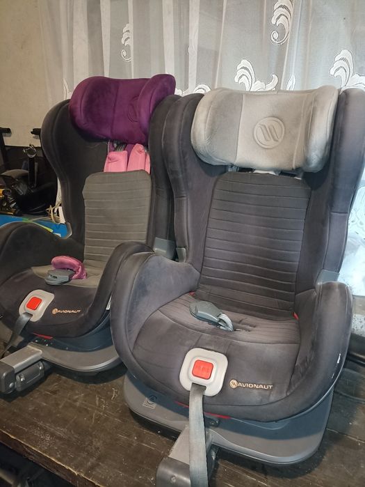 Sprzedam 2 foteliki samochodowe Avionaut Glider ISOFIX 9-25kg