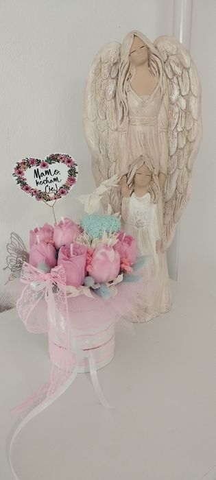 Flower box z świec sojowych na Dzień Mamy