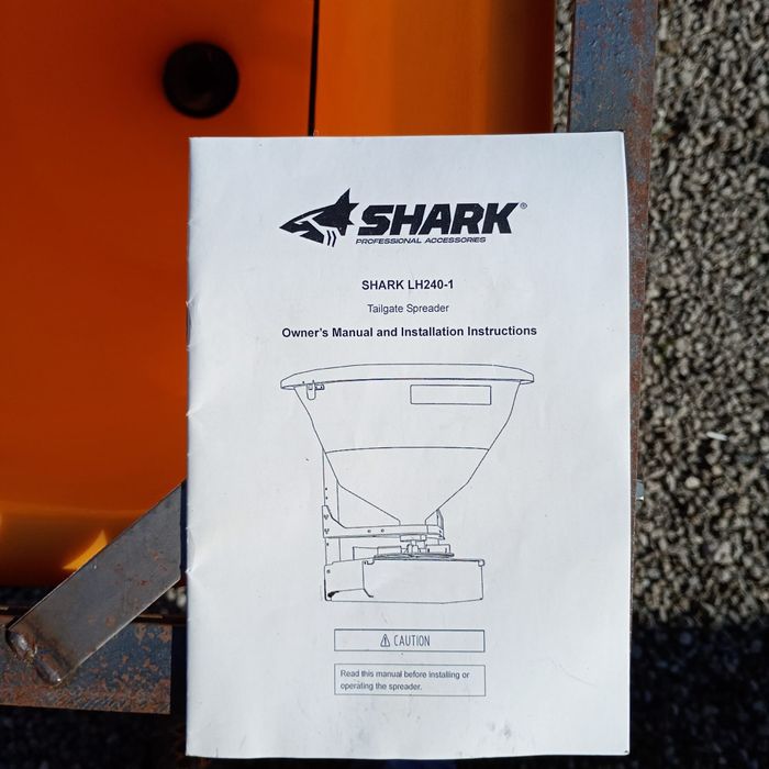 Rozsiewacz SHARK Spreader 100 kg