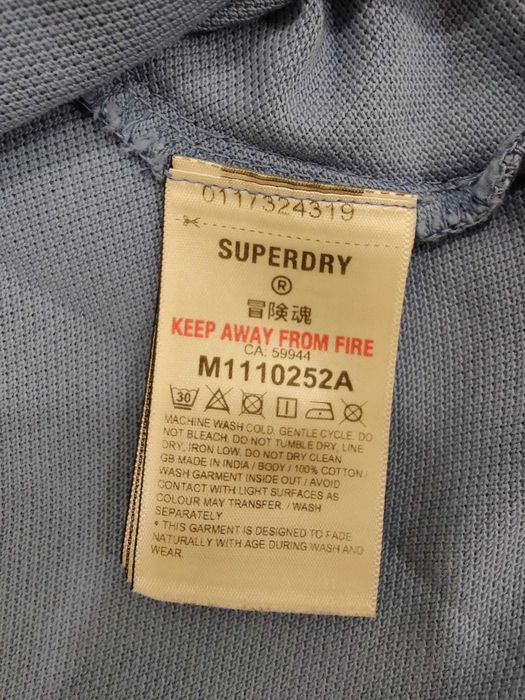 Polo Superdry tam. XL em ótimo estado