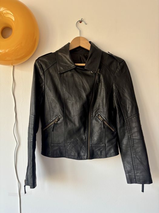 Czarna kurtka z ekoskóry skórzana ramoneska na wiosne biker jacket