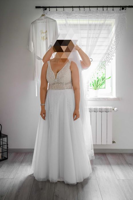 Sukienka ślubna błyszcząca