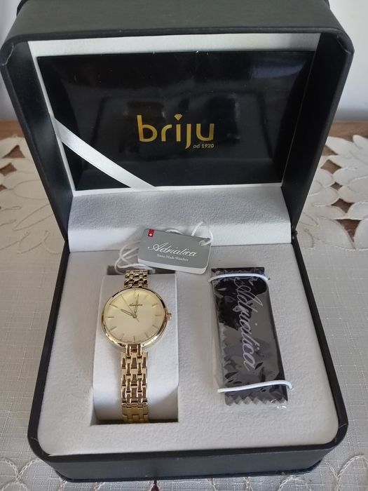 Zegarek damski ADRIATICA A3763.1111Q złoty