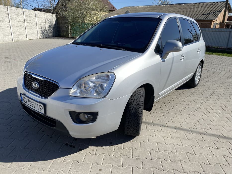 KIA Carens 2011, 2.0 газ/бензин