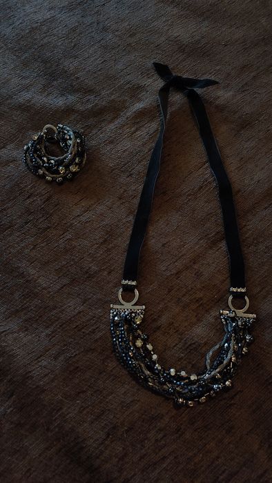 Conjunto colar e pulseira pretos - Casa Batalha