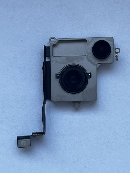 Tylni aparat do iphone 15