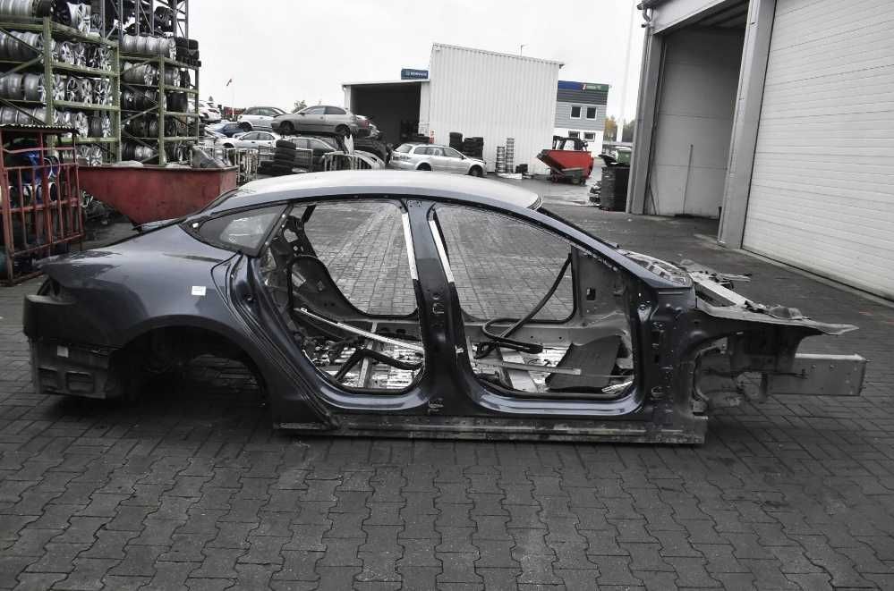 Четверть Tesla Model S крыло кузов разборка
