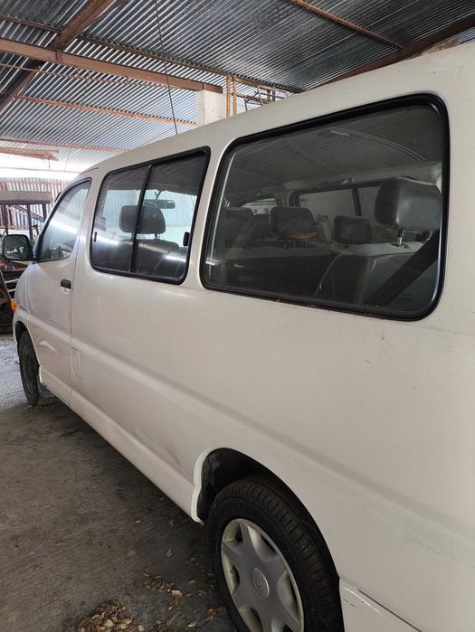 Toyota Hiace — fotografia 5