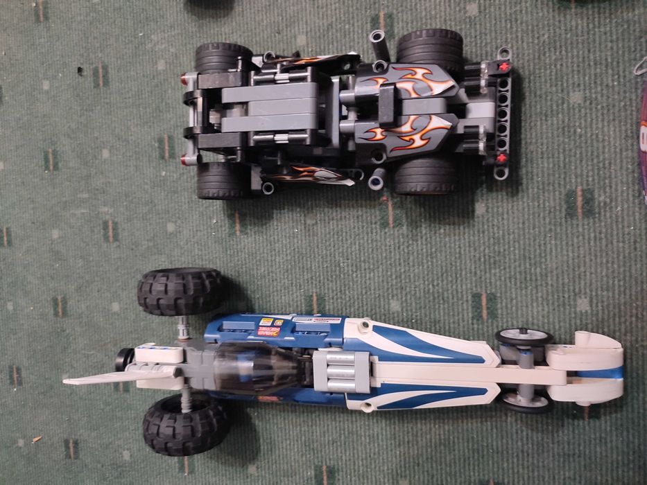 Lote com 7 Carros da Lego