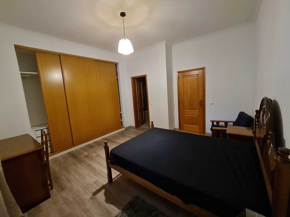 Quarto suite Lamego estudante