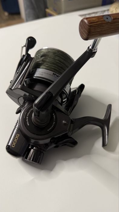 Daiwa infinity -x 5000 BR